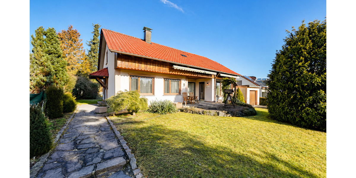 Einfamilienhaus Balingen - 6 Zimmer, 140 m&sup2;, 379.000&euro; | Angebot:25741053