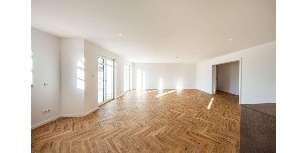 Etagenwohnung Bad Pyrmont - 5 Zimmer, 193 m&sup2;, 2.700&euro; | Angebot:24477824