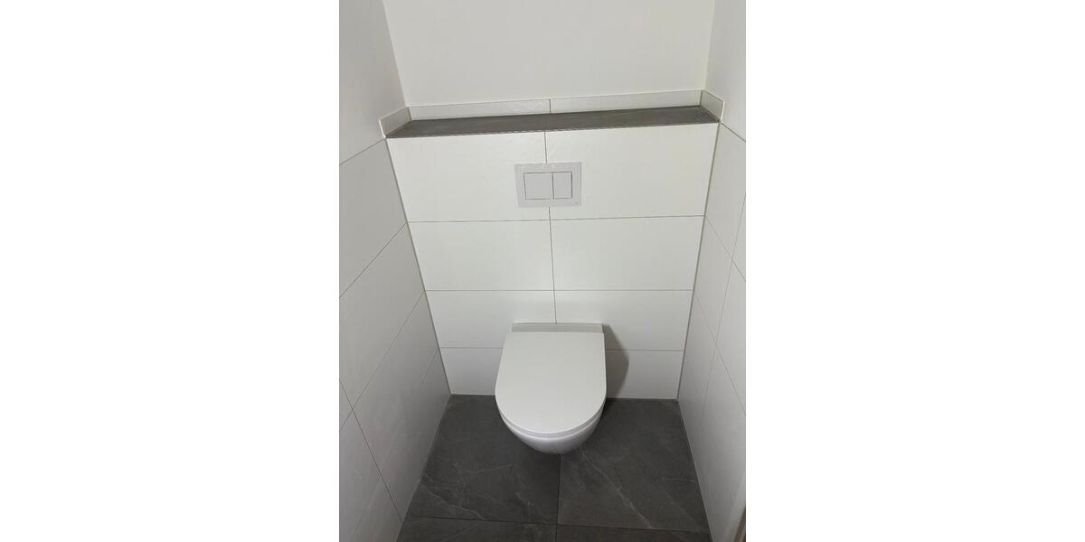 Neubau-Reihenhaus in Fürth-Burgfarrnbach mit Einbauküche 5 zimmer