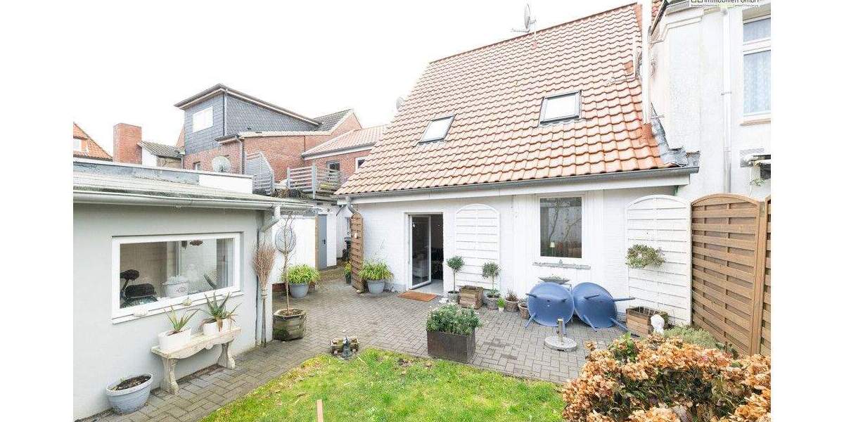 Mehrfamilienhaus, Wohnhaus Glückstadt - 6 Zimmer, 121 m&sup2;, 285.000&euro; | Angebot:25736620