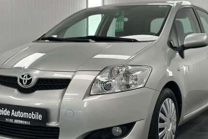 Toyota Auris 115.000 km 3.999 &euro; Heide 25746