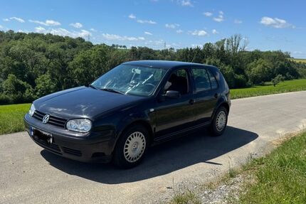VW Golf 180.470 km 2.300 &euro; Künzelsau 74653