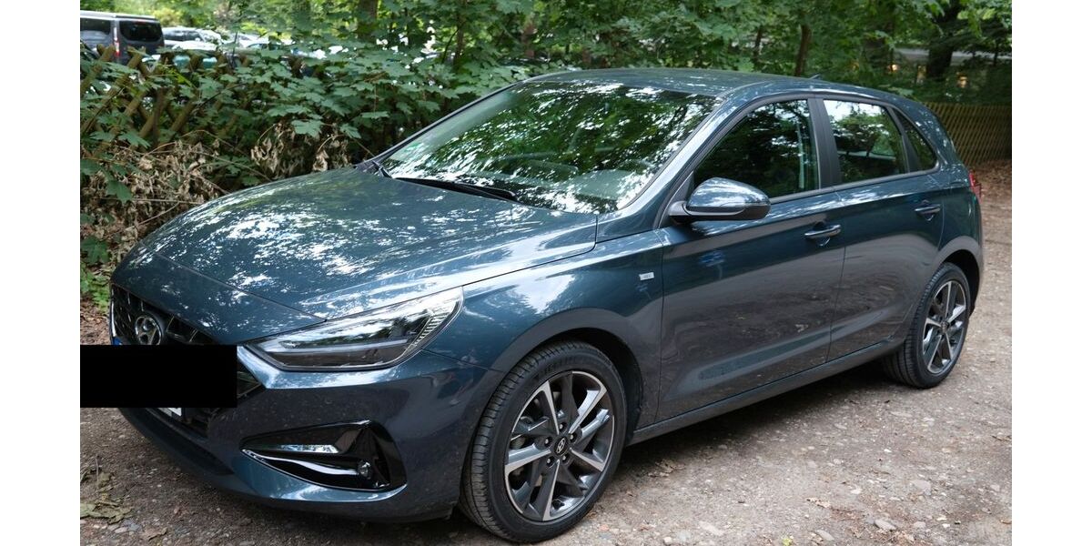 Hyundai i30 23.700 km 20.700 &euro; Frankfurt am Main 60528