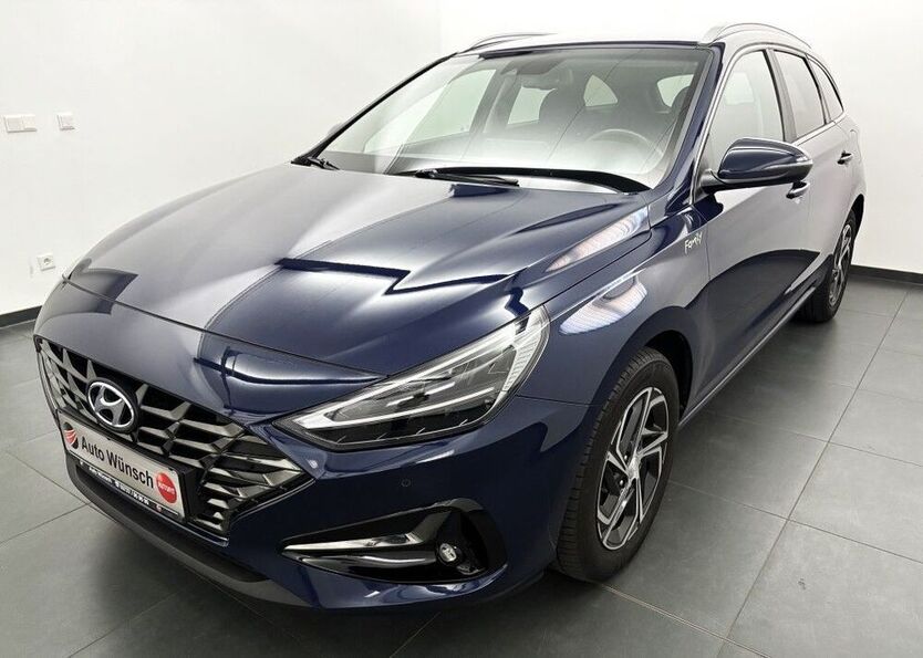 i30