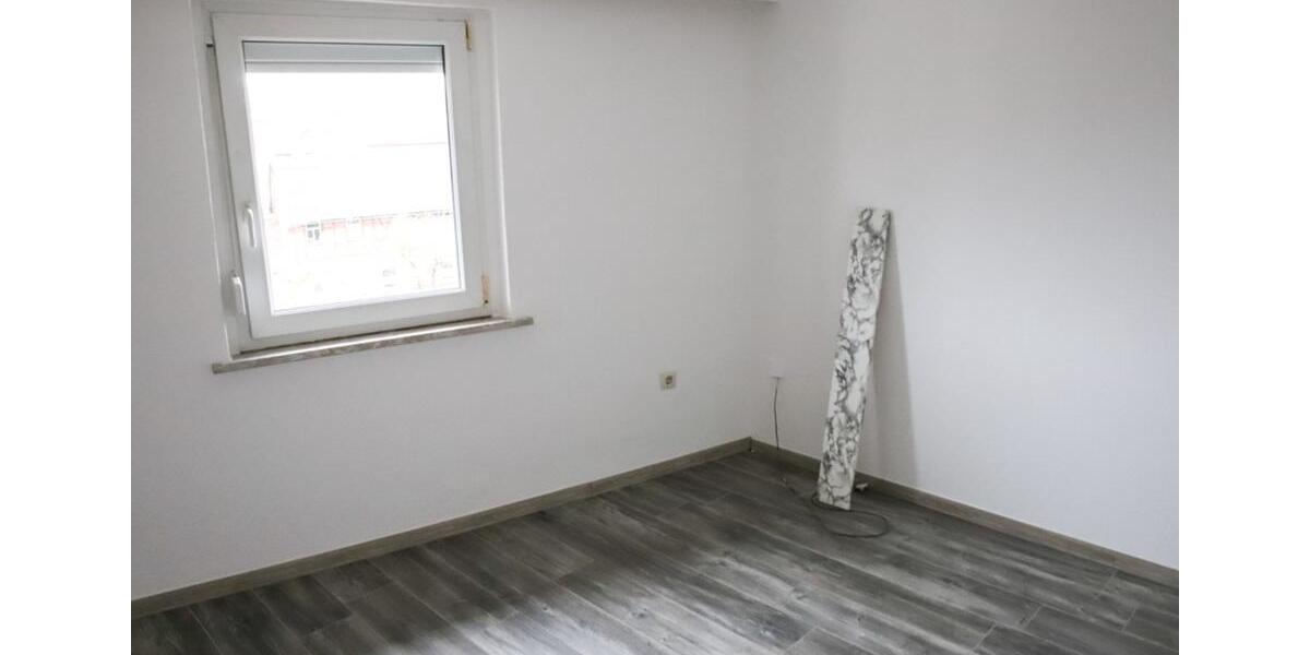 Dachgeschoßwohnung Neustadt bei Coburg - 2 Zimmer, 63 m&sup2;, 440&euro; | Angebot:24953179