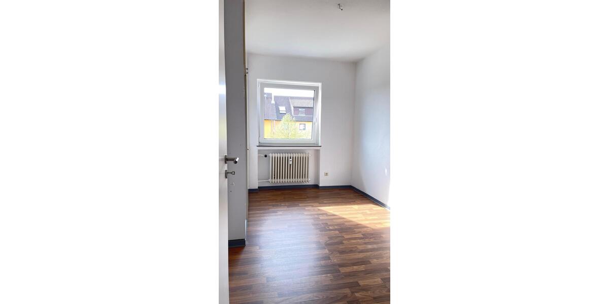 Etagenwohnung Celle Altencelle - 4 Zimmer, 83 m&sup2;, 630&euro; | Angebot:26400065