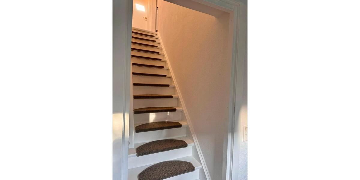 Freistehendes Zweifamilienhaus in ruhiger Lage! 7 zimmer