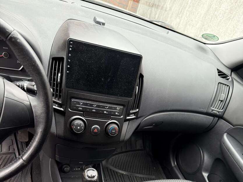 Hyundai i30 90.227 km 4.800 € Oberhausen 46117