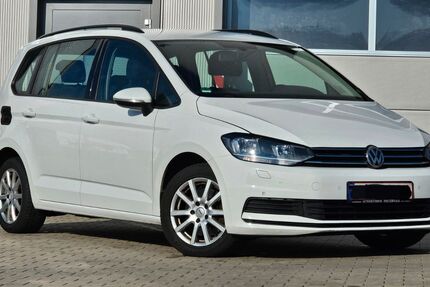 VW Touran 207.000 km 11.980 &euro; Friedrichsdorf (10 Min. nördlich von Frankfurt/M) 61381