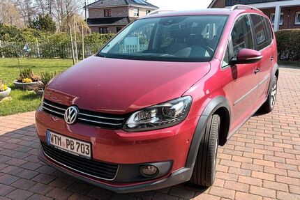 VW Touran 209.000 km 9.390 &euro; Esens 26427