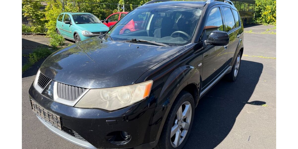 Mitsubishi Outlander 320.000 km 1.697 &euro; Suhl 98528