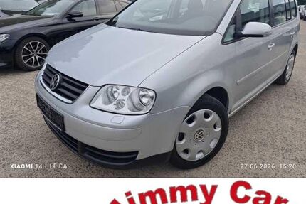 VW Touran 186.000 km 3.999 &euro; Kiel-Moorsee 24145