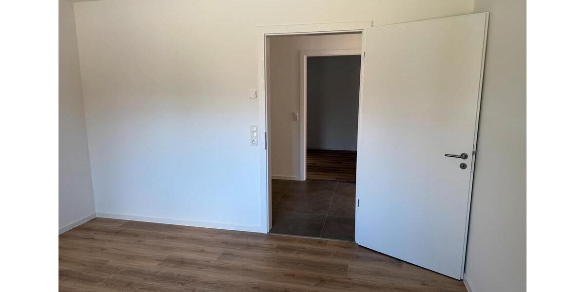 Erdgeschoßwohnung Schortens - 3 Zimmer, 95 m&sup2;, 1.200&euro; | Angebot:26300768