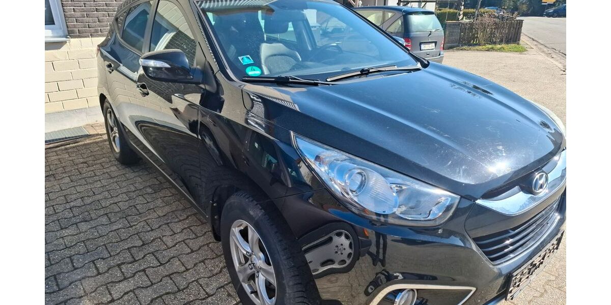 Hyundai ix35 99.790 km 7.750 &euro; Feldkirchen 94351
