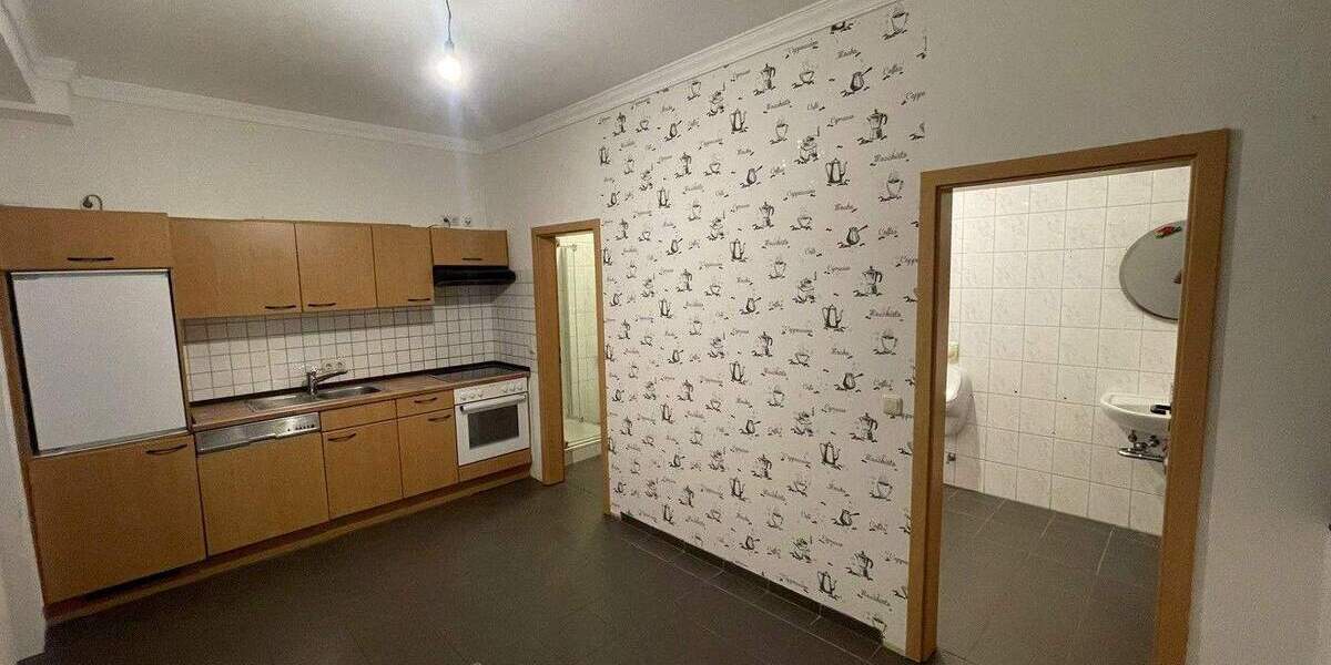 Hochwertige Lager-Produktionshalle, mit modernem und großem Betriebsleiterwohnhaus (provisionsfrei) zimmer