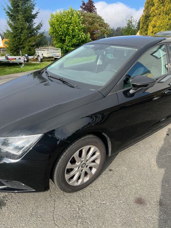Seat Leon 73.794 km 9.700 € Marktleugast 95352