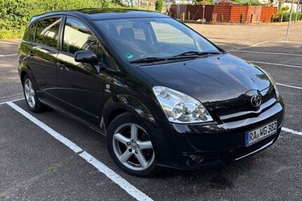 Toyota Corolla Verso 208.000 km 2.800 &euro; Gaggenau 76571