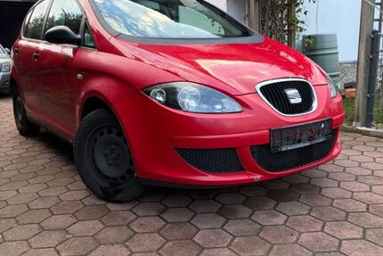 Seat Altea 266.035 km 990 &euro; Minden 32429