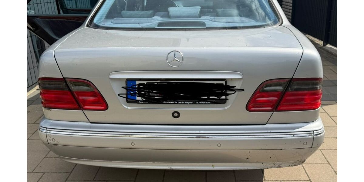 Mercedes-Benz 270 103.000 km 2.699 &euro; Winsen aller 29308