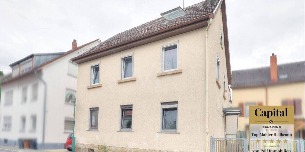 Wohnen mit Charme - Zweifamilienhaus mit ausgebautem Dachgeschoss 9 zimmer