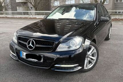 Mercedes-Benz C 250 176.500 km 11.000 &euro; Berlin 12351