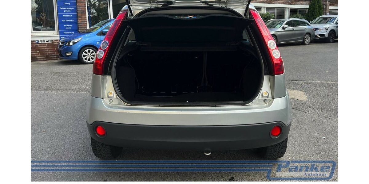 Ford Fiesta Ambiente 1.3*Radio/CD*AUX*Klima* 245.511 km 1.290 &euro; Berlin 13187