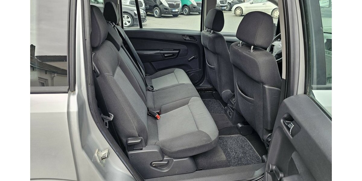 Opel Zafira 1.8 Edition KLIMA 7 Sitzer Tempomat AHK 205.612 km 3.790 &euro; Löhne 32584