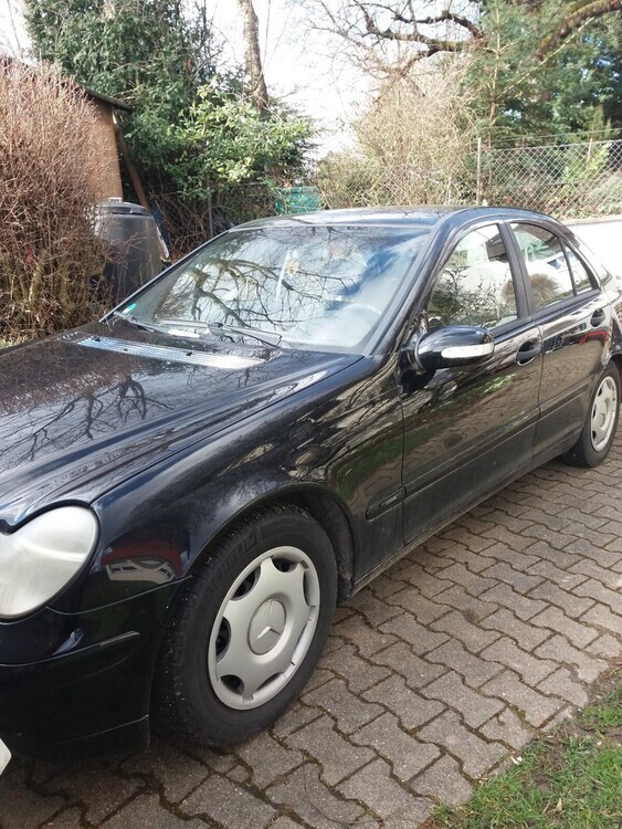 Mercedes-Benz C 180 200.000 km 1.999 € Besigheim 74354