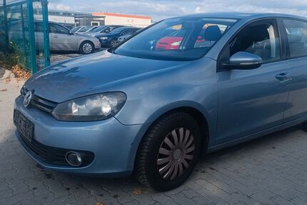 VW Golf 129.000 km 4.999 &euro; Mittenwalde 15749