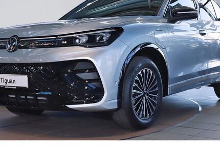 VW Tiguan 15.500 km 49.880 &euro; Göttingen 37081