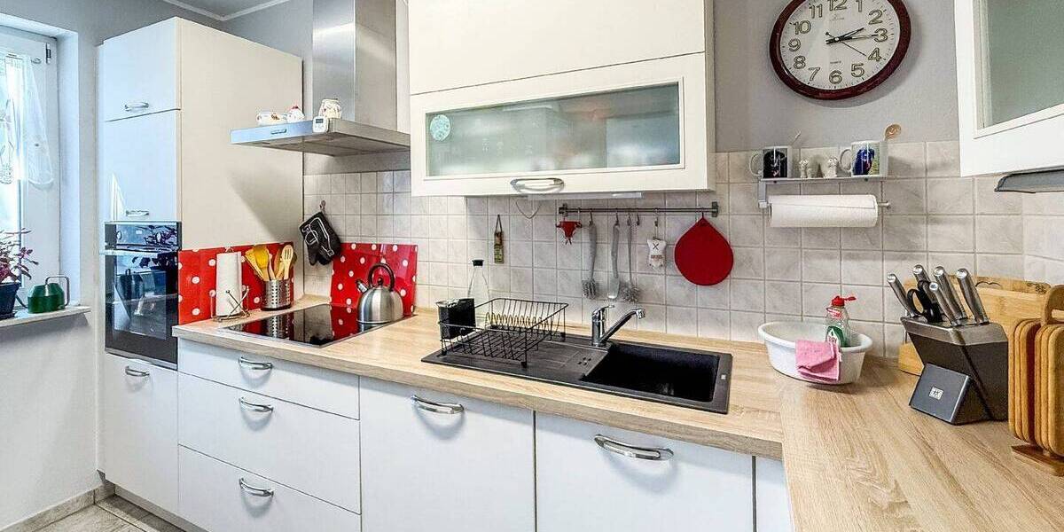 Etagenwohnung Lohmar - 3 Zimmer, 81 m&sup2;, 900&euro; | Angebot:26346417