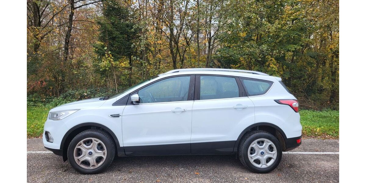 Ford Kuga 88.000 km 11.990 &euro; Ötigheim 76470