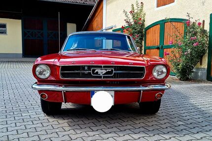 Ford Mustang 38.500 km 33.800 € Frontenhausen 84160
