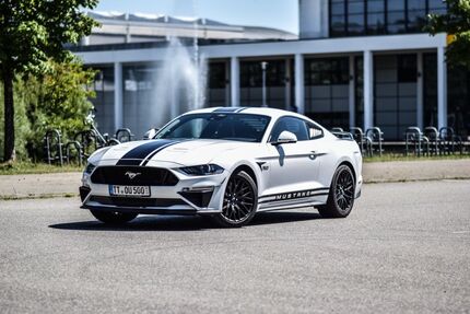 Ford Mustang 8.000 km 46.900 &euro; Friedrichshafen 88046