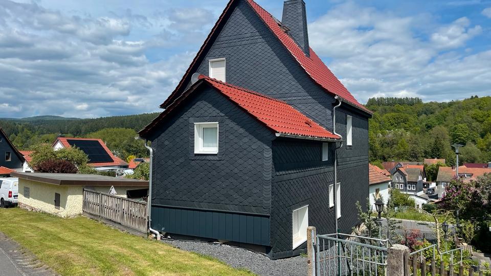 Einfamilienhaus Schleusingen - 6 Zimmer, 100 m&sup2;, 250.000&euro; | Angebot:27023327
