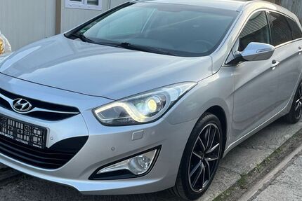 Hyundai i40 157.000 km 7.800 &euro; Hattingen 45525