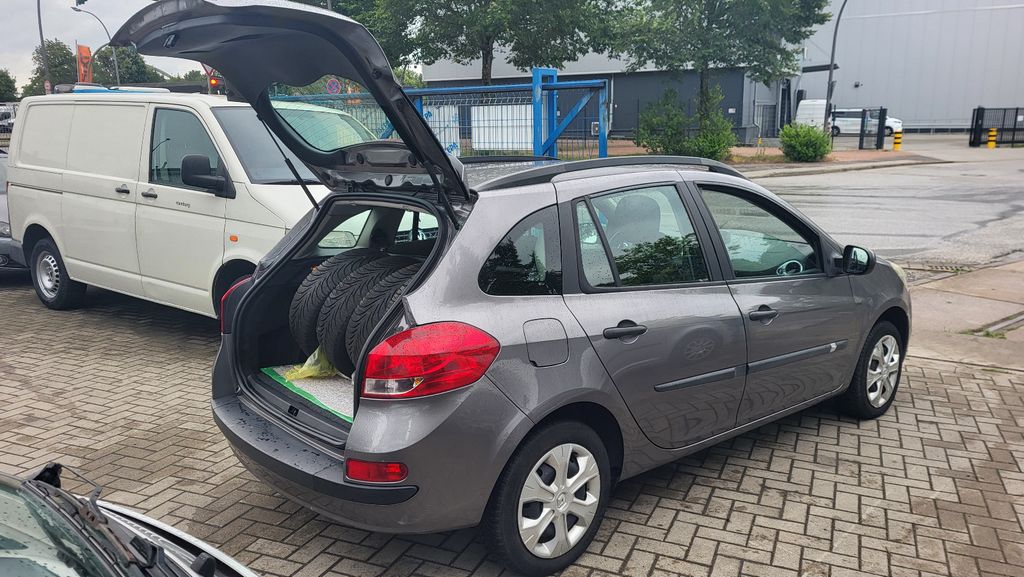 Renault Clio 70.123 km 2.390 &euro; Hamburg 20539