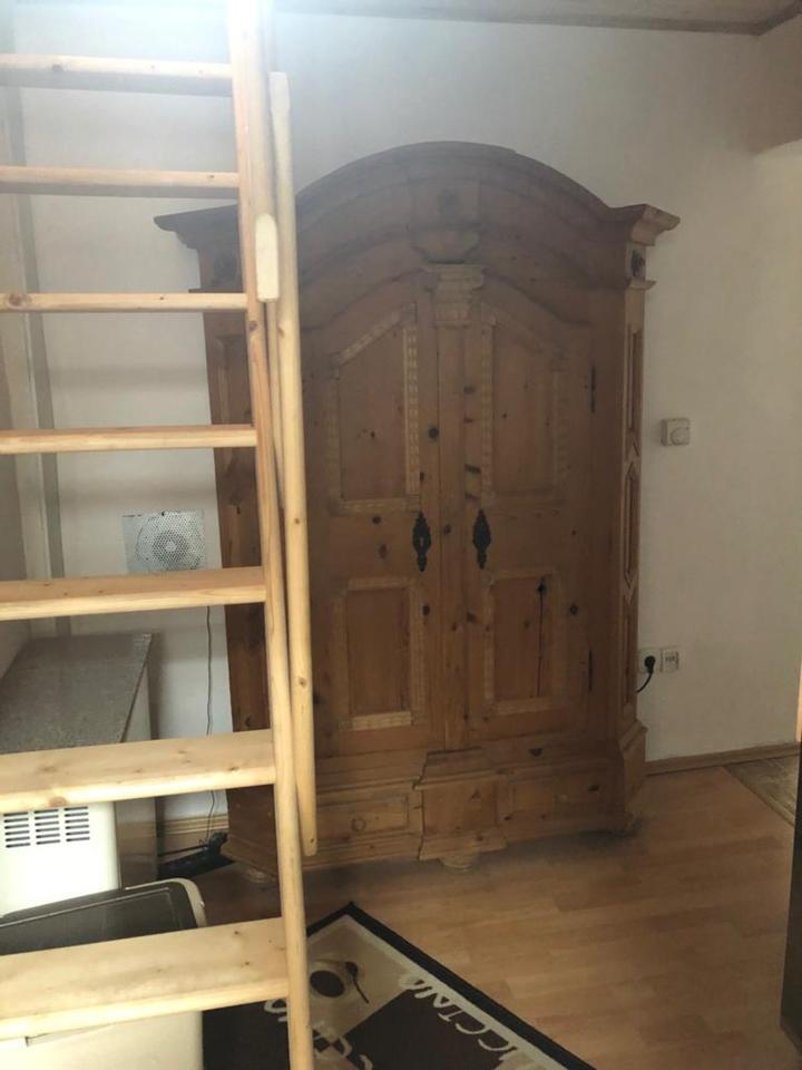 Mü Denning.Kleines älteres Stadthaus DHH 2 WHG EG1. StockDG