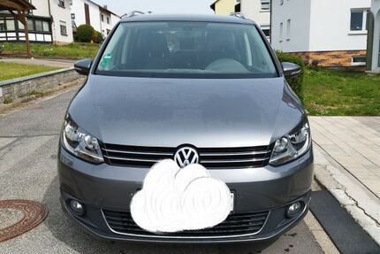 VW Touran 156.000 km 9.200 &euro; Meeder 96484