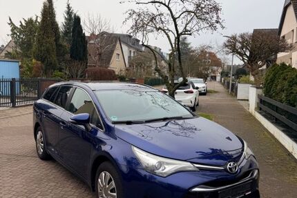 Toyota Avensis 157.340 km 14.999 &euro; Berlin 12107