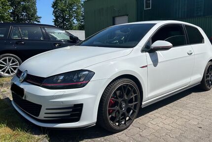 VW Golf 148.000 km 14.999 &euro; Rickling 24635