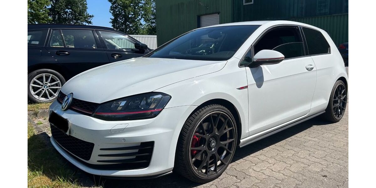 VW Golf 148.000 km 14.999 &euro; Rickling 24635