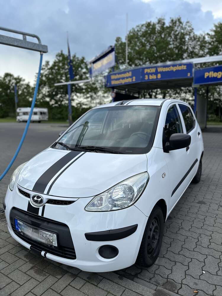 i10
