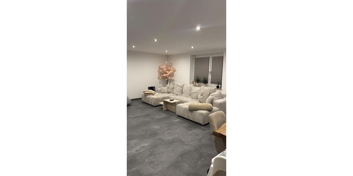 Etagenwohnung Aue-Bad Schlema Bad Schlema - 3 Zimmer, 102 m&sup2;, 199.000&euro; | Angebot:27430125