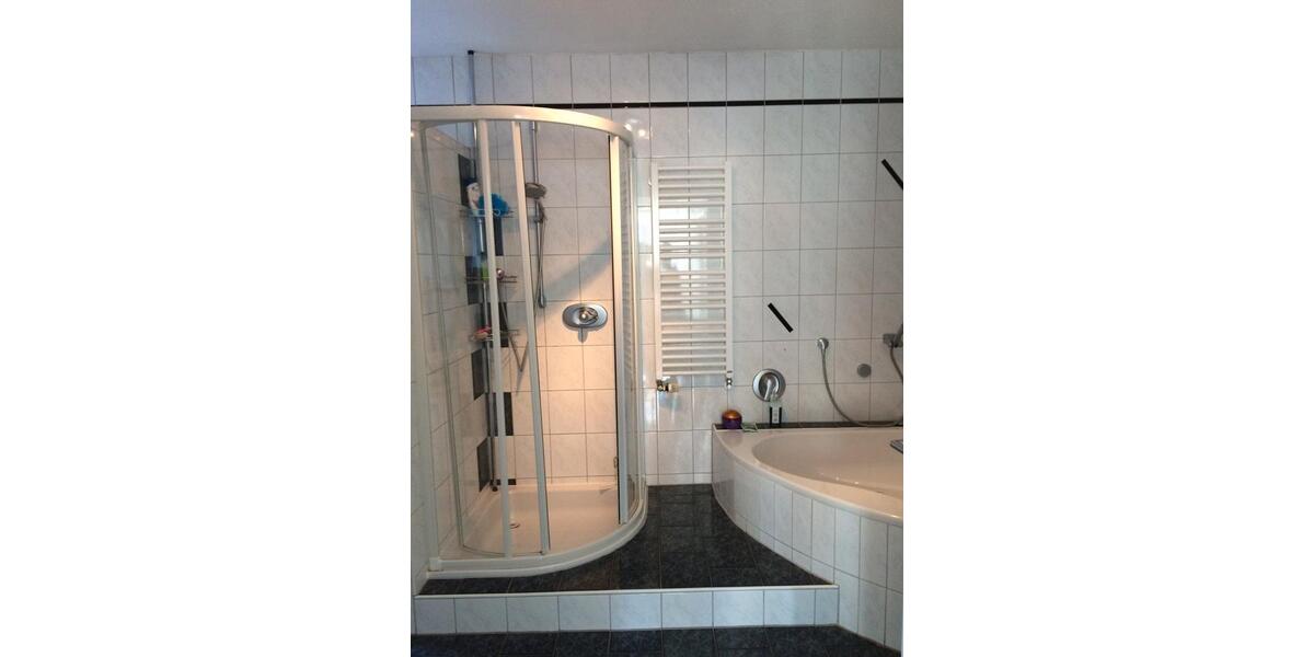 Doppelhaushälfte Freising Am Vogelherd - 5 Zimmer, 200 m&sup2;, 2.500&euro; | Angebot:25977750