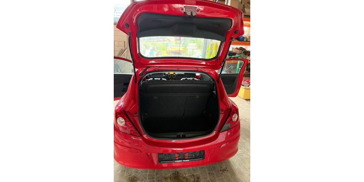 Opel Corsa 170.000 km 3.000 &euro; Frankfurt am Main 65931