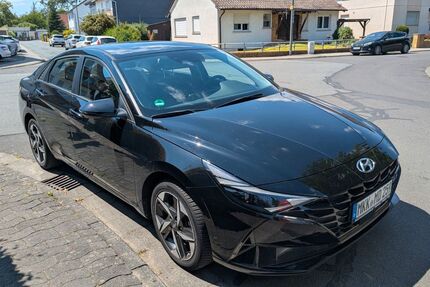 Hyundai Elantra 49.000 km 19.900 &euro; Worfelden 64572