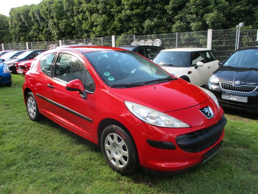 Peugeot 207 178.000 km 1.990 € Mahlow 15831