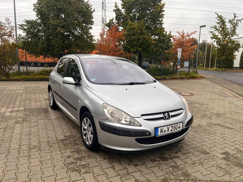 Peugeot 307 127.000 km 2.300 € Köln 51145