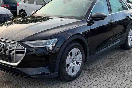 Audi e-tron 18.000 km 26.350 &euro; Bad Langensalza 99947